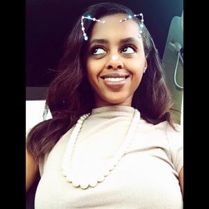 Meet your Posher, Malika